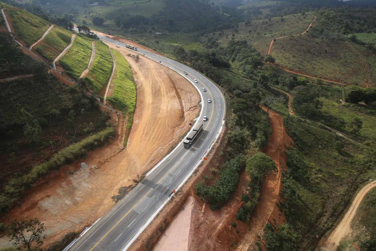 Leia mais sobre o artigo Investimento do PAC destina R$ 100 Milhões para Rodovias de MG: grande parte destinada a obras BR-381, no Trecho entre BH e Ipatinga