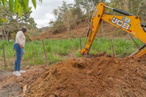 Leia mais sobre o artigo Comunidade Areias recebe asfalto após cobrança da vereadora Jordana Madeira