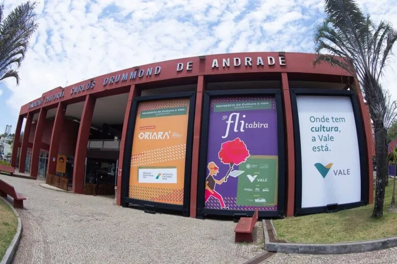 Leia mais sobre o artigo Grandes nomes da literatura em Itabira: confira a programação deste sábado no Flitabira