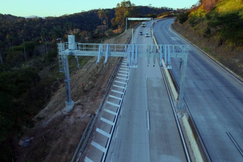 Leia mais sobre o artigo Três novos pórticos de pedágio da BR-381 devem começar a operar em novembro