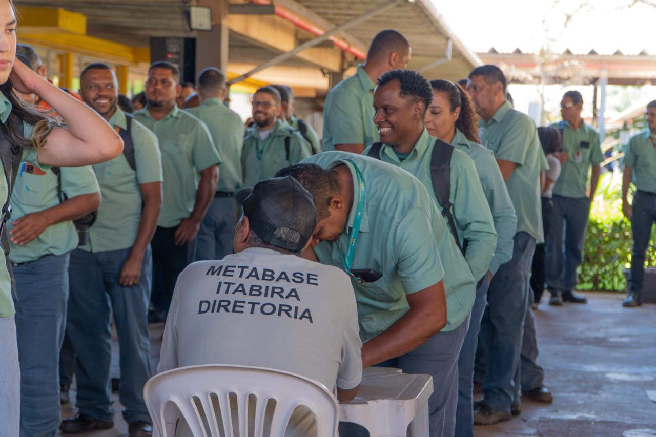 Leia mais sobre o artigo Trabalhadores da Vale aprovam novos acordos trabalhistas para 2025 e 2026