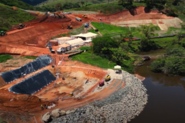 Sistema Rio Tanque avança e obras chegam a 40% em Itabira