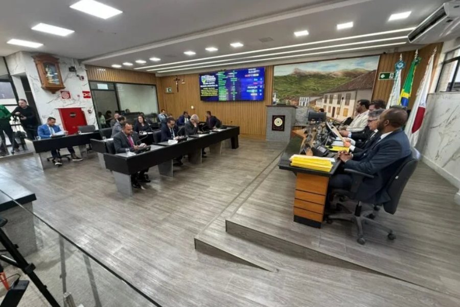 Câmara de Itabira aprova novo auxílio-alimentação para servidores municipais com critérios por faixa salarial