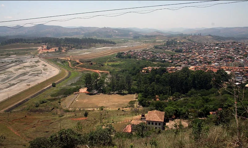 No momento, você está visualizando A Vale inicia obras de descaracterização dos Diques Minervino e Cordão Nova Vista, em Itabira