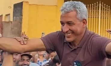 TRE-MG mantém cassação de prefeito e vice de Santo Antônio do Rio Abaixo
