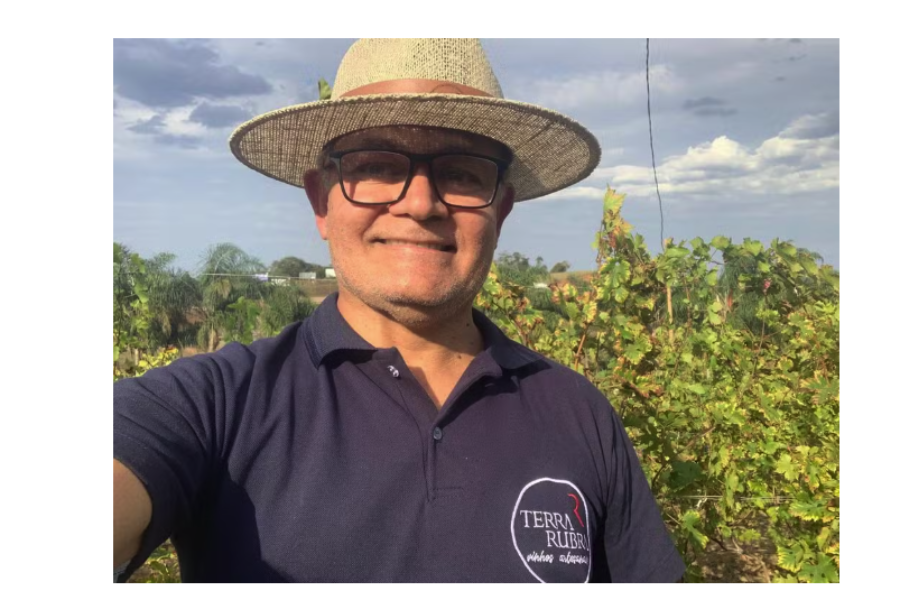 Médico de Itabira ganha destaque nacional na revista Globo Rural por inovação na produção de vinhos de inverno